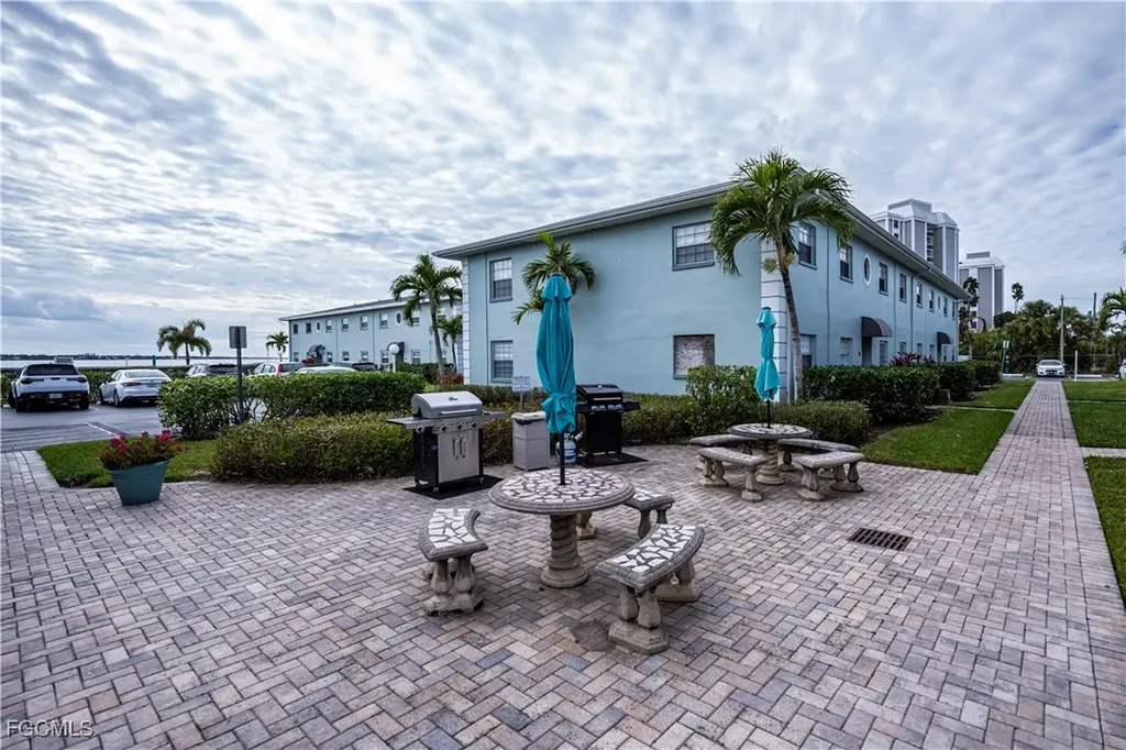 3324 N Key Drive North Fort Myers FL 33903
