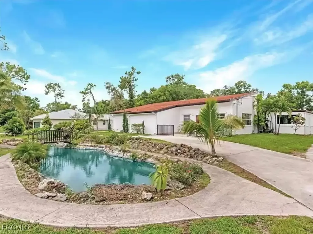 6343 Mark Lane Fort Myers FL 33966
