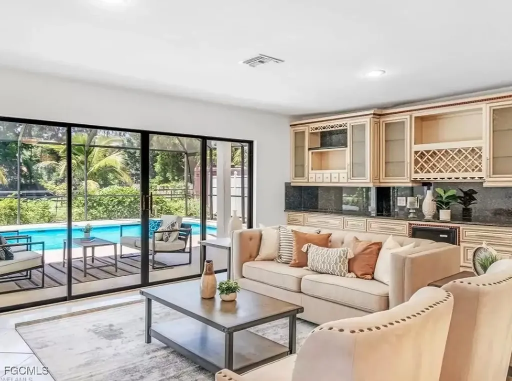 6343 Mark Lane Fort Myers FL 33966