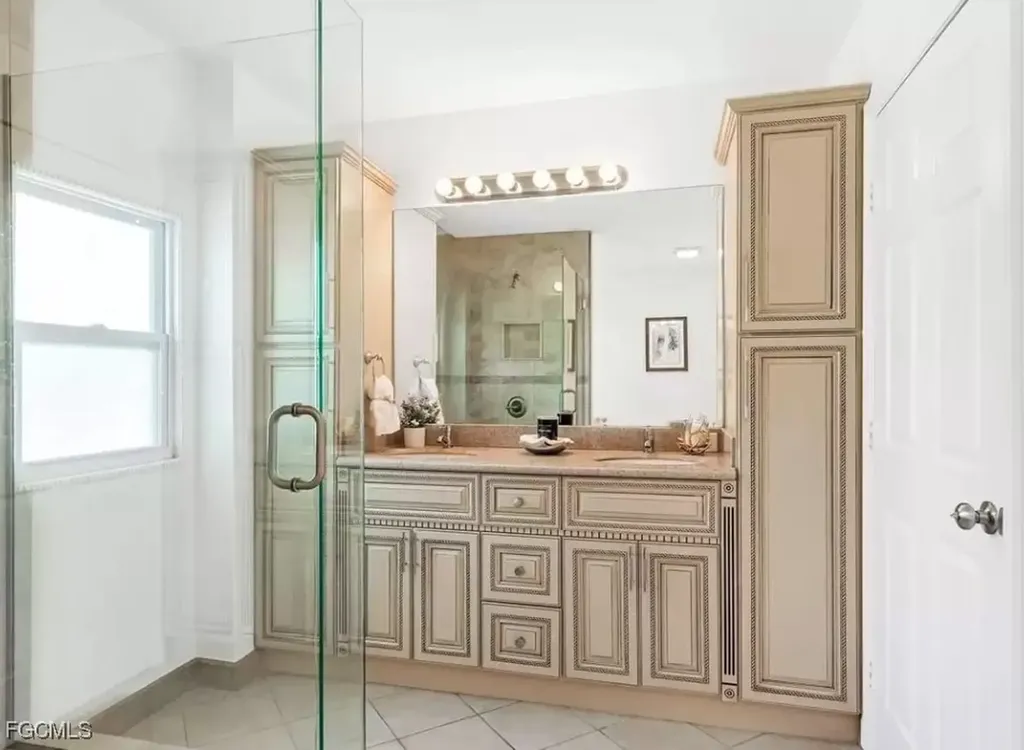 6343 Mark Lane Fort Myers FL 33966