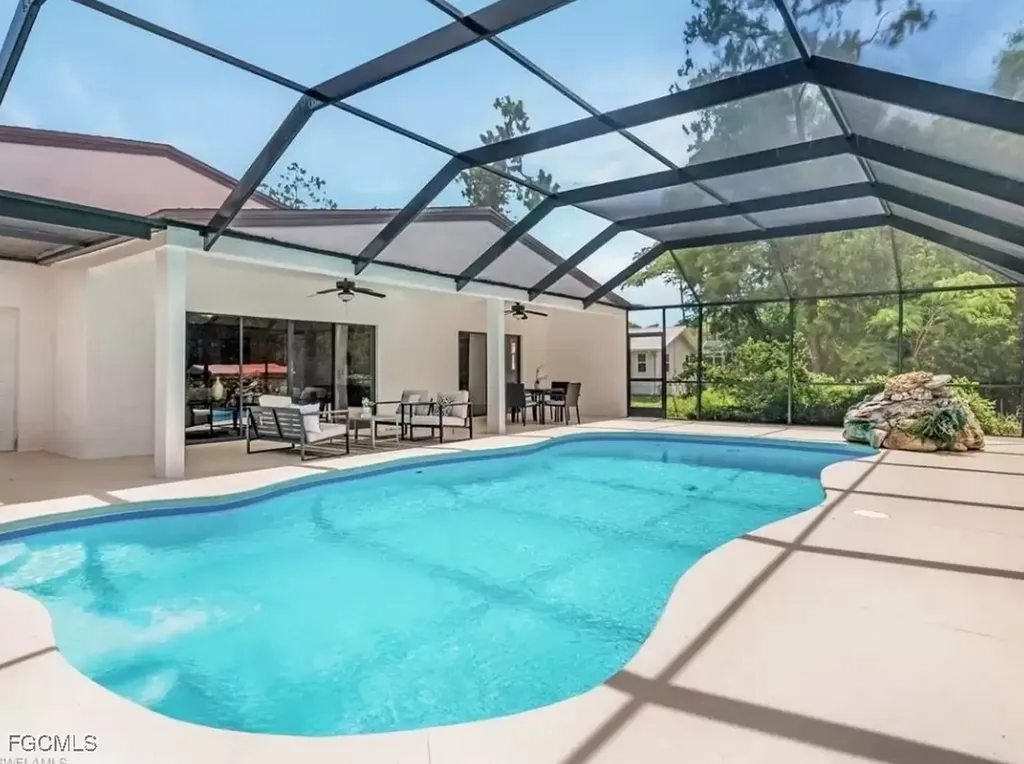 6343 Mark Lane Fort Myers FL 33966