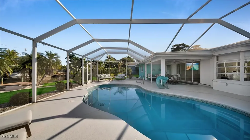 4919 SW 3rd Avenue Cape Coral FL 33914