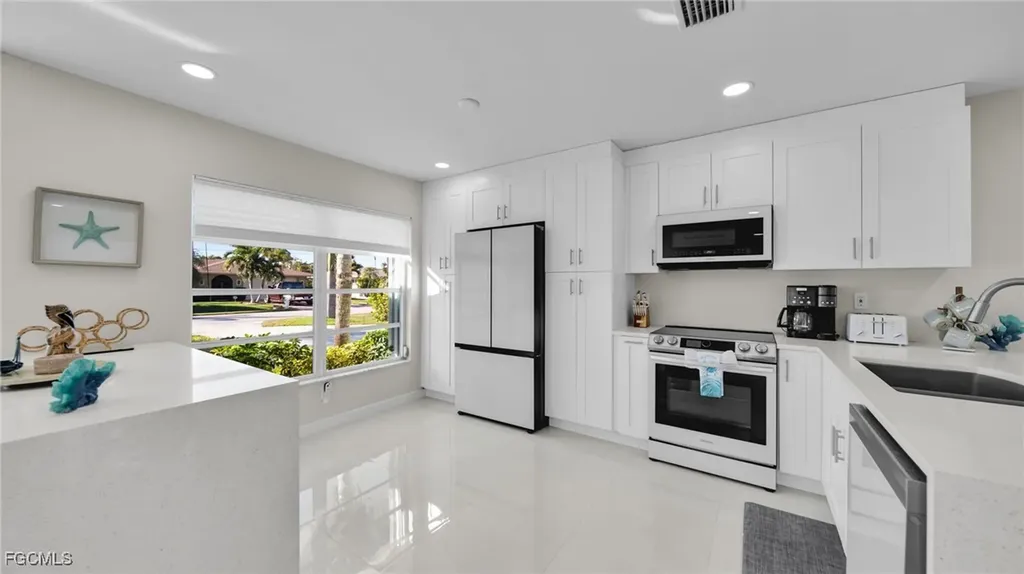 4919 SW 3rd Avenue Cape Coral FL 33914