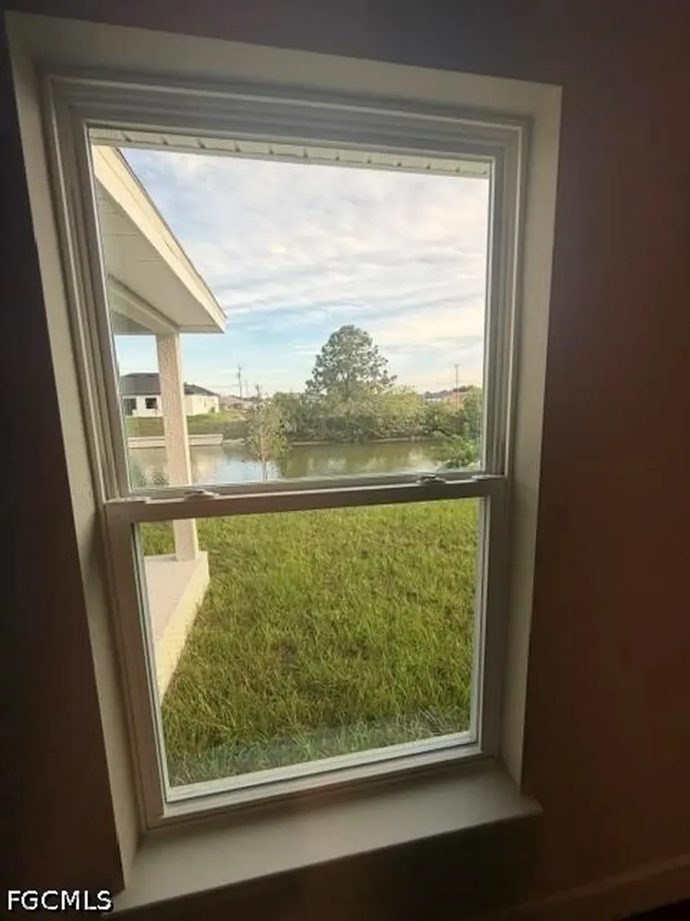 226 NE 15th Terrace Cape Coral FL 33909