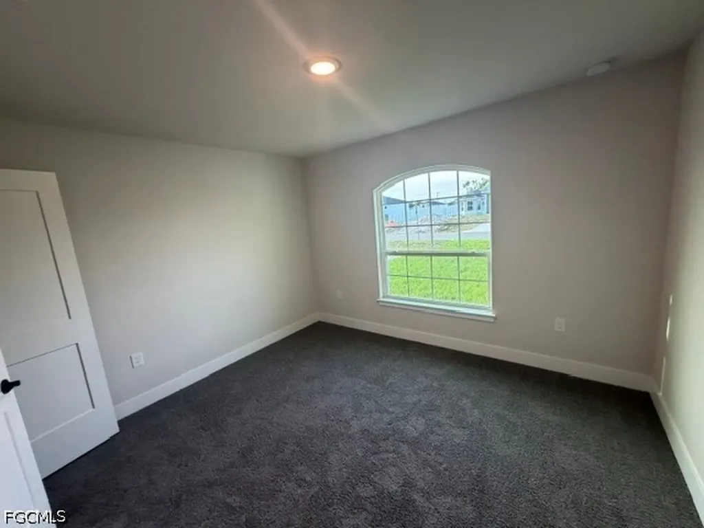 226 NE 15th Terrace Cape Coral FL 33909