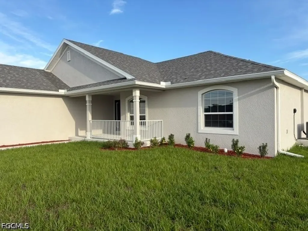 226 NE 15th Terrace Cape Coral FL 33909