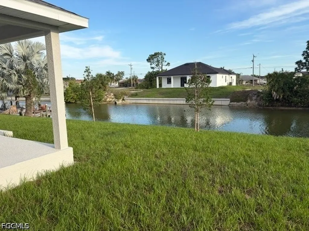 226 NE 15th Terrace Cape Coral FL 33909