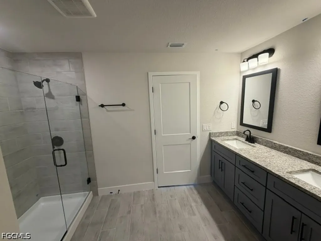 226 NE 15th Terrace Cape Coral FL 33909