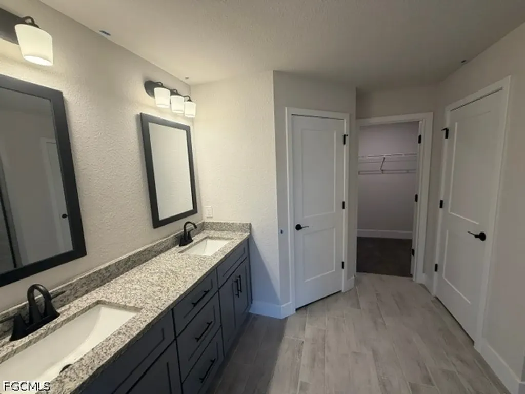 226 NE 15th Terrace Cape Coral FL 33909
