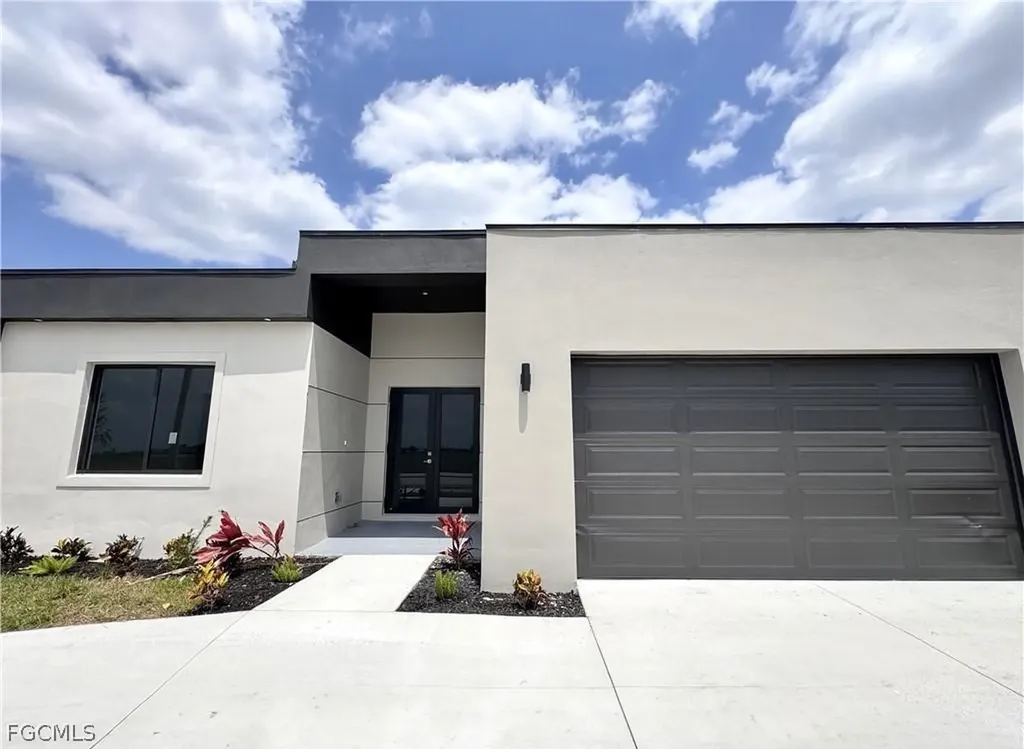 1247 Kismet Parkway W Cape Coral FL 33993