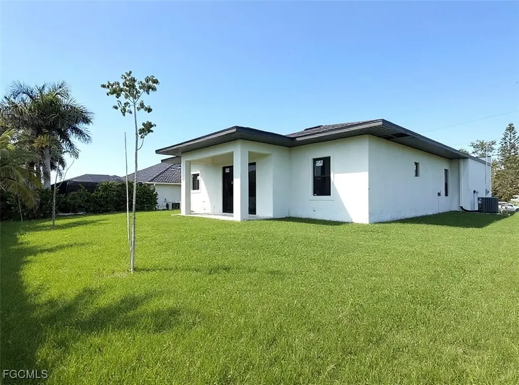 4116 NW 20th Terrace Cape Coral FL 33993