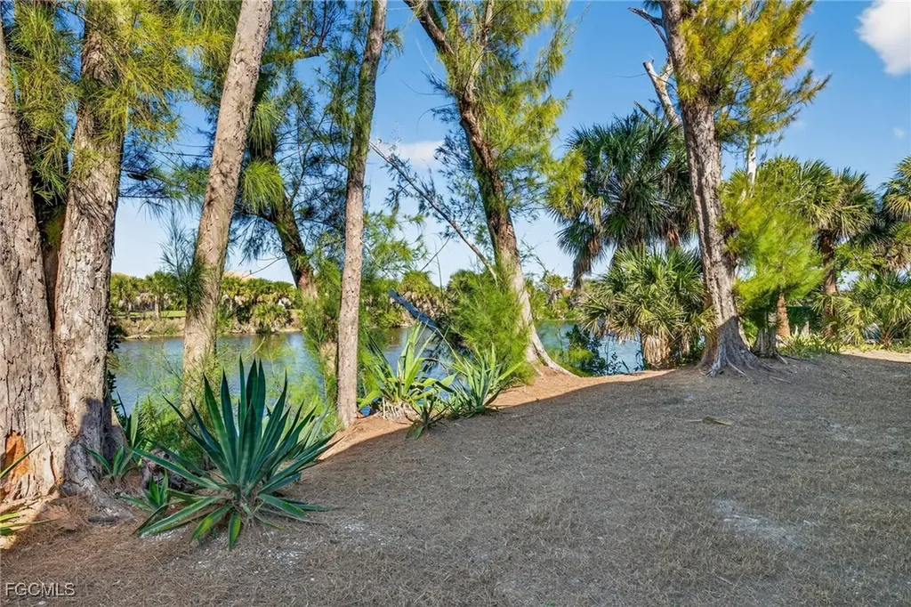 1666 Middle Gulf Drive Sanibel FL 33957