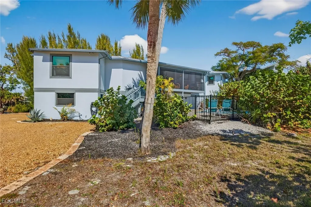 1666 Middle Gulf Drive Sanibel FL 33957