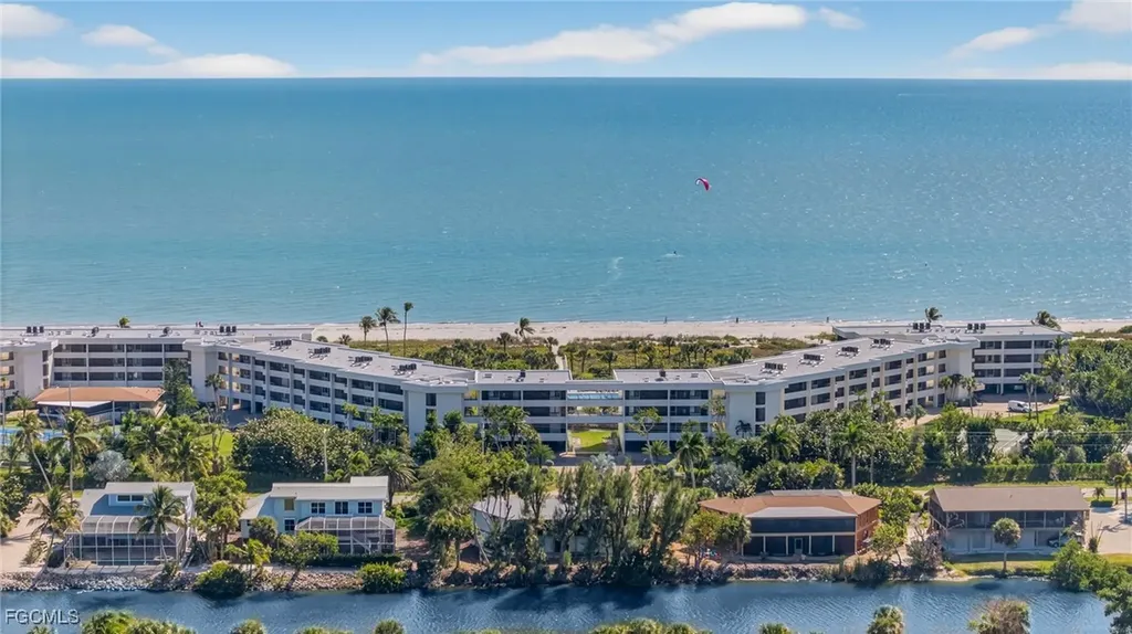 1666 Middle Gulf Drive Sanibel FL 33957