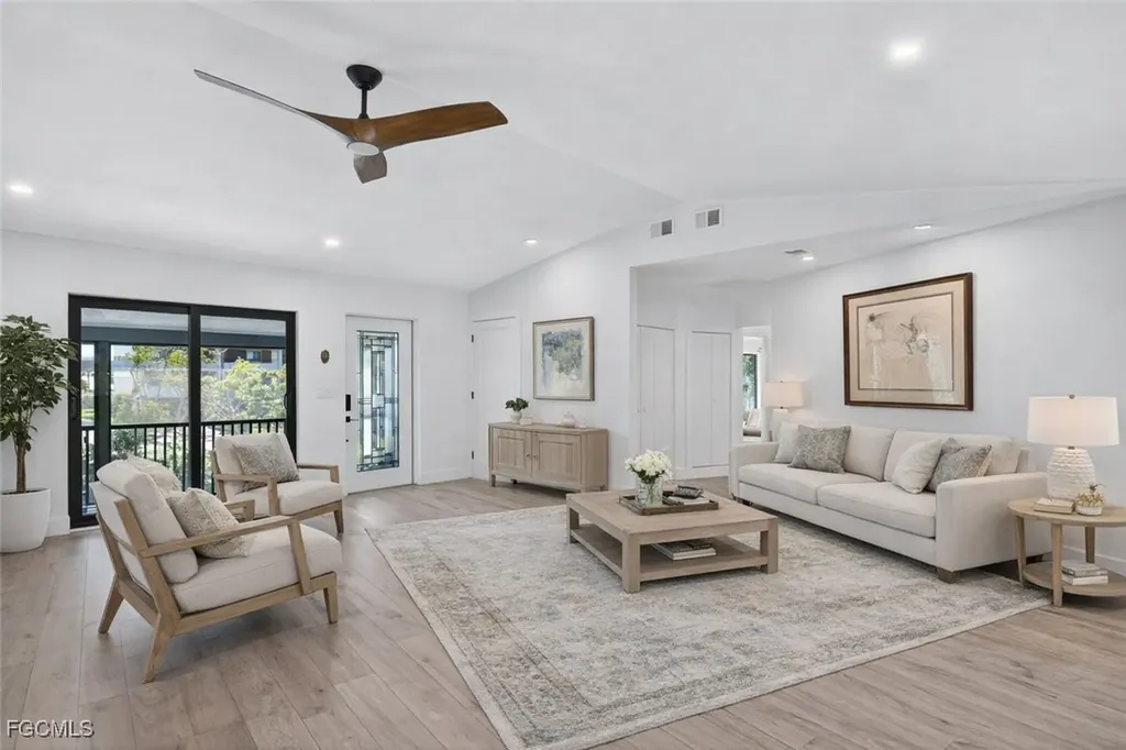 1666 Middle Gulf Drive Sanibel FL 33957
