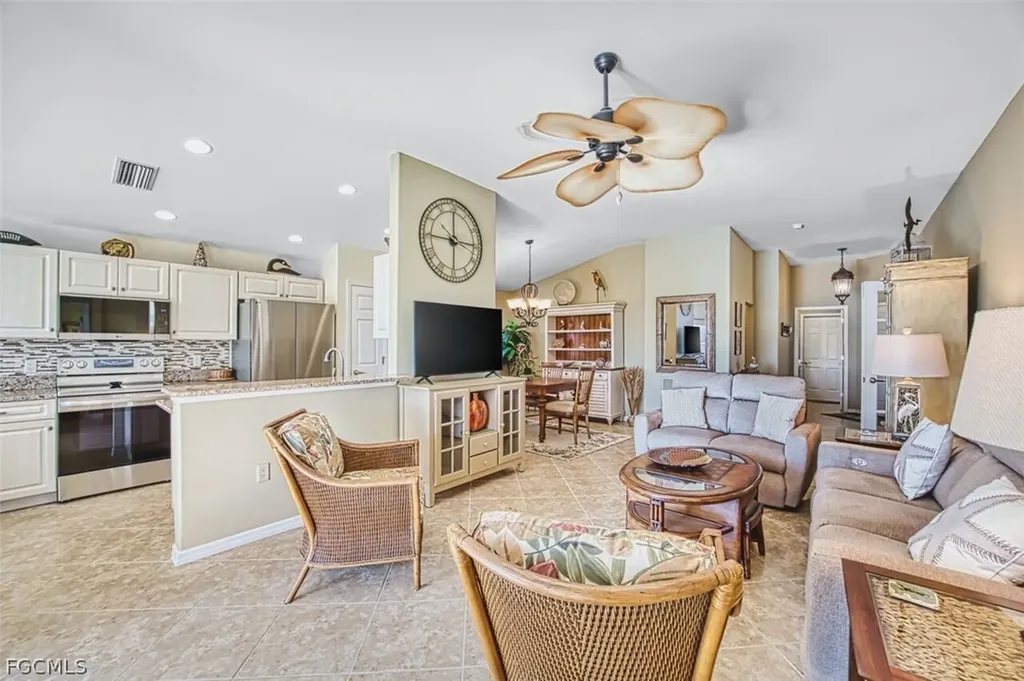 10089 Oakhurst Way Fort Myers FL 33913