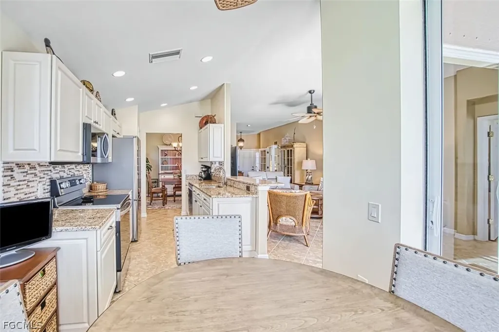 10089 Oakhurst Way Fort Myers FL 33913