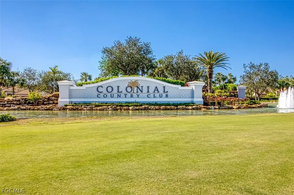 10089 Oakhurst Way Fort Myers FL 33913