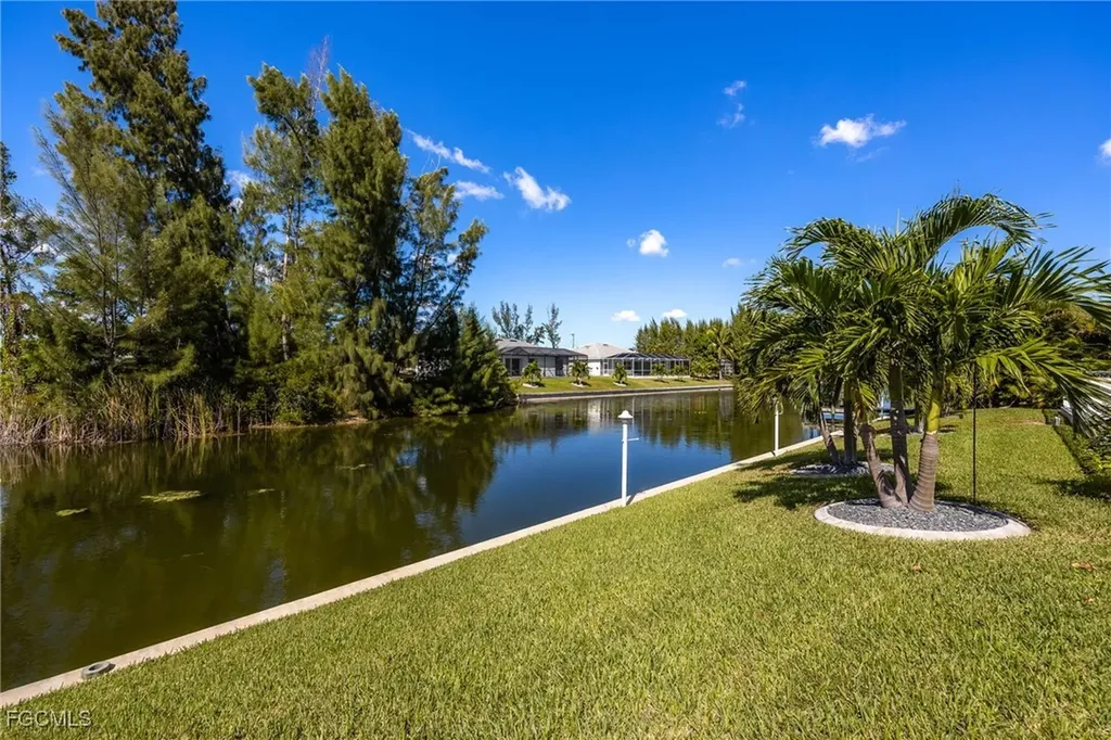 2626 SW 4th Place Cape Coral FL 33914