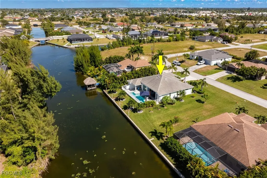 2626 SW 4th Place Cape Coral FL 33914
