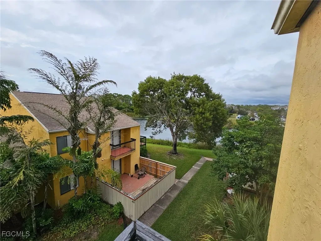 2875 Winkler Avenue Fort Myers FL 33916