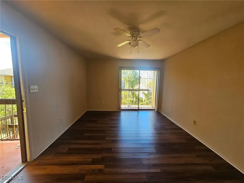 2875 Winkler Avenue Fort Myers FL 33916