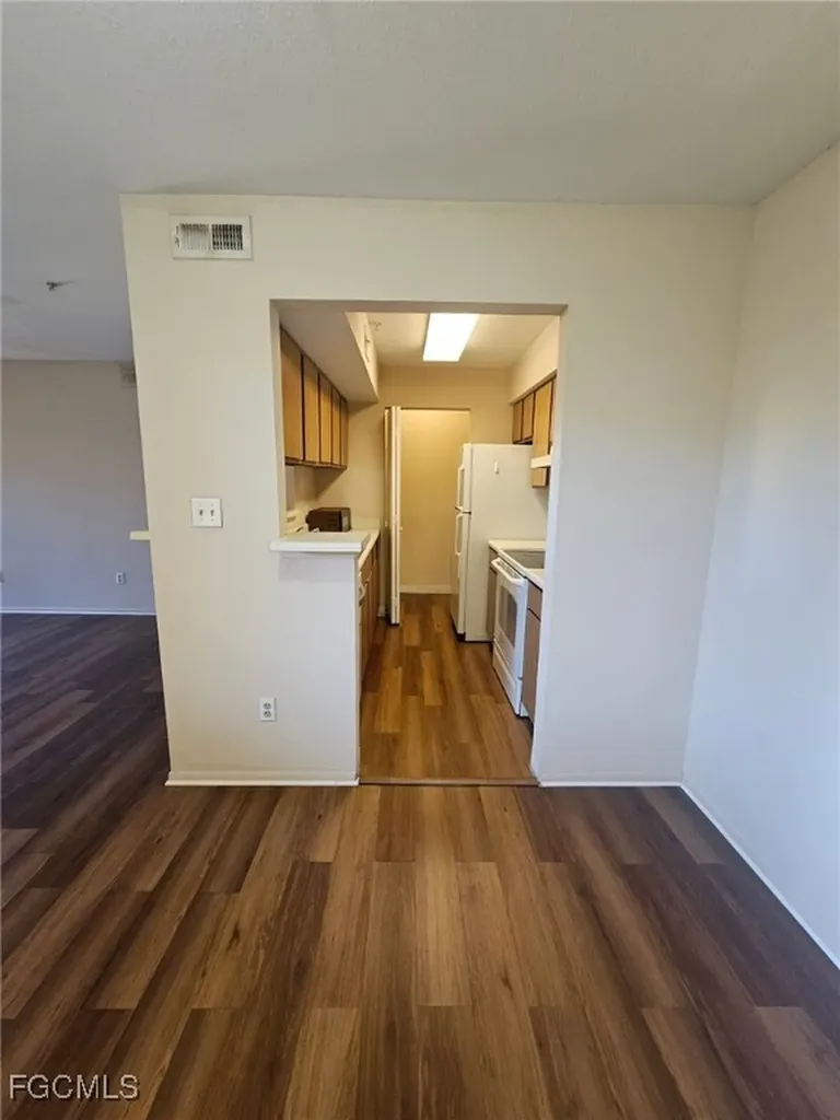 2875 Winkler Avenue Fort Myers FL 33916