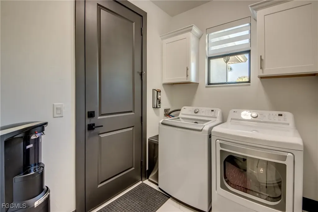 4345 SW 25th Court Cape Coral FL 33914