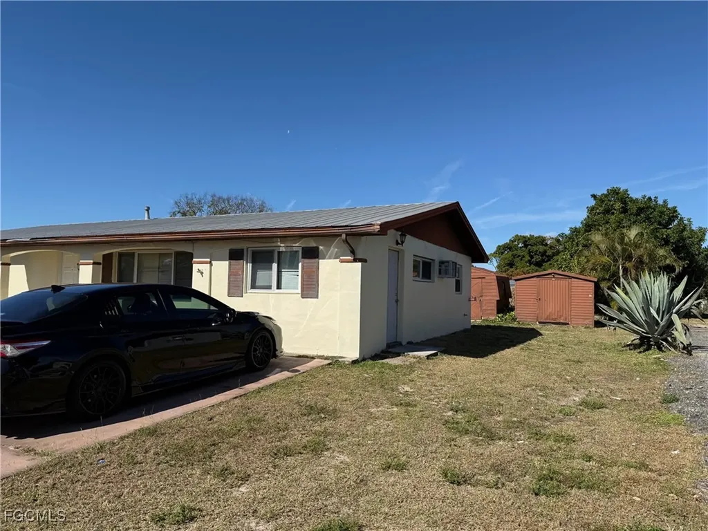 904 Hudson Avenue Lehigh Acres FL 33936