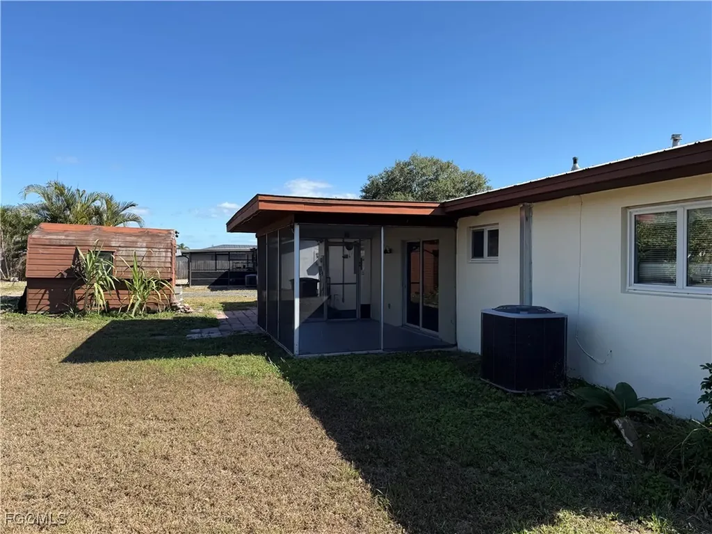 904 Hudson Avenue Lehigh Acres FL 33936