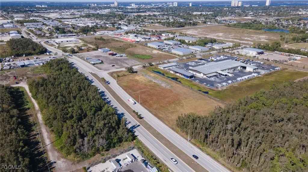 3875 Hanson Street Fort Myers FL 33916