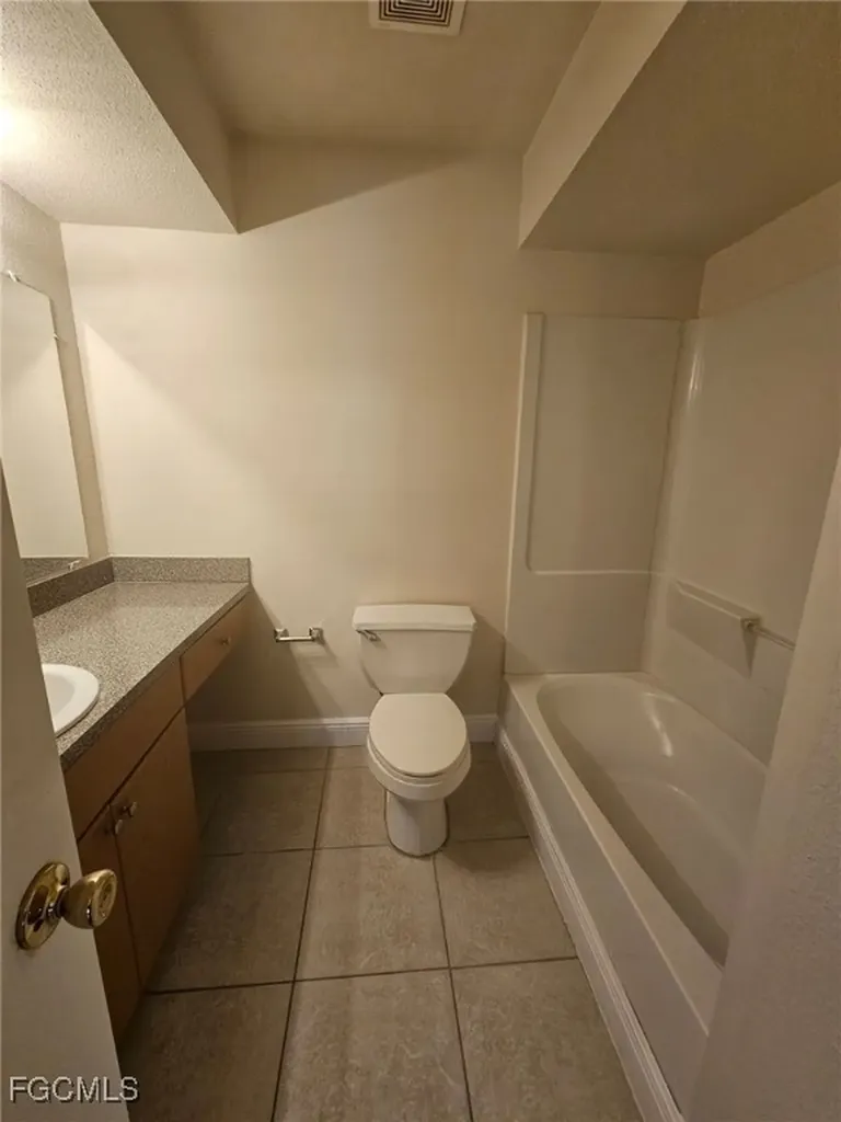 2905 Winkler Avenue Fort Myers FL 33916