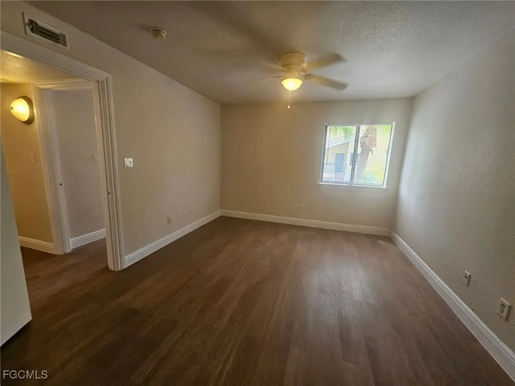 2905 Winkler Avenue Fort Myers FL 33916