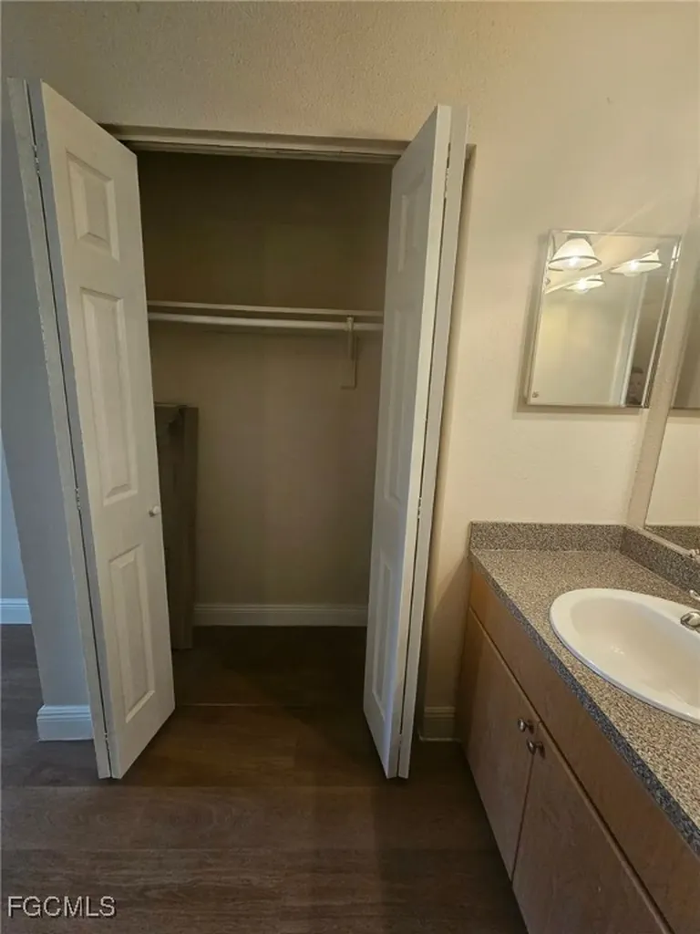 2905 Winkler Avenue Fort Myers FL 33916