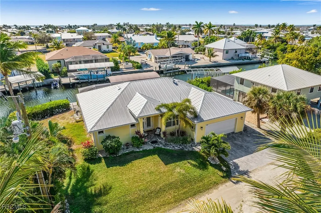 3627 Schooner Lane St. James City FL 33956