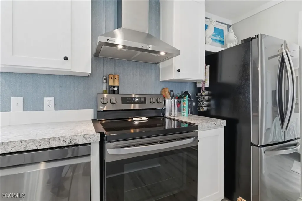 310 Shrub Lane S North Fort Myers FL 33917