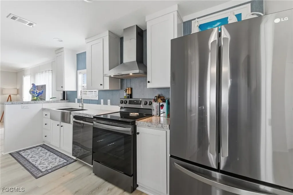 310 Shrub Lane S North Fort Myers FL 33917