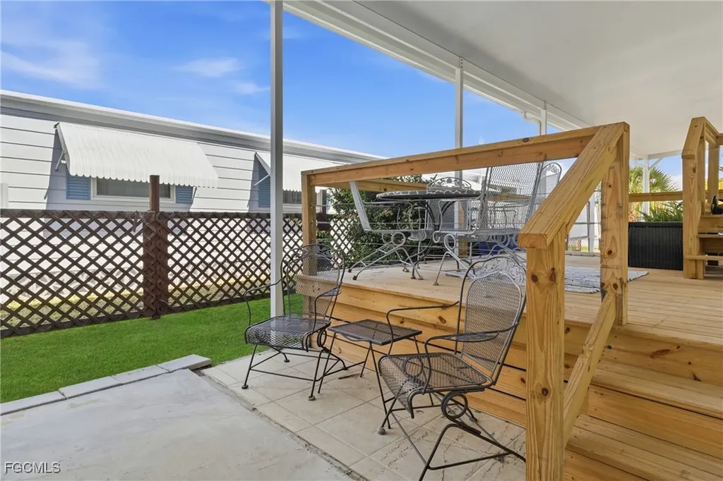 310 Shrub Lane S North Fort Myers FL 33917