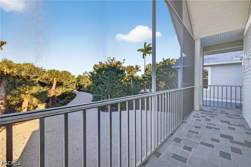 5105 Joewood Drive Sanibel FL 33957