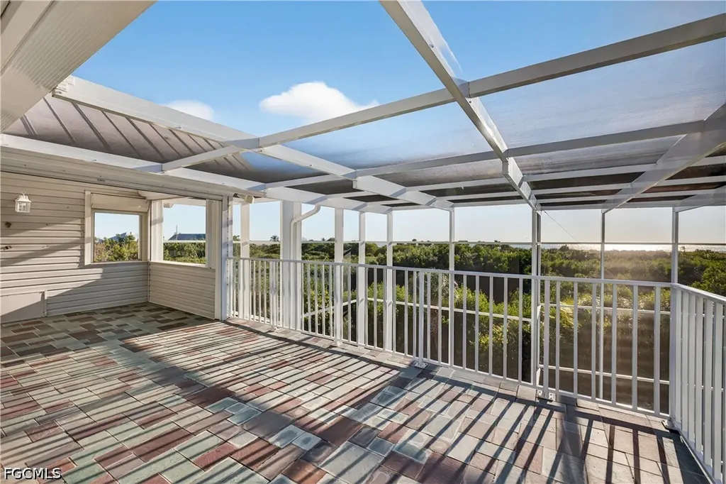 5105 Joewood Drive Sanibel FL 33957