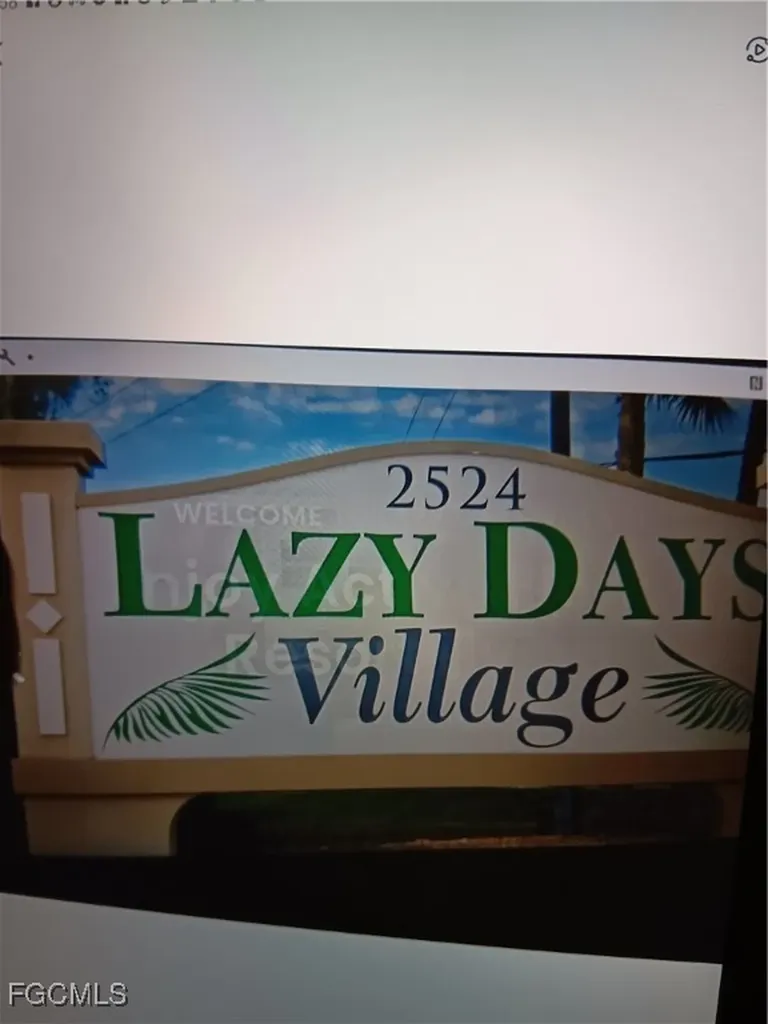 610 Friendly Place North Fort Myers FL 33917