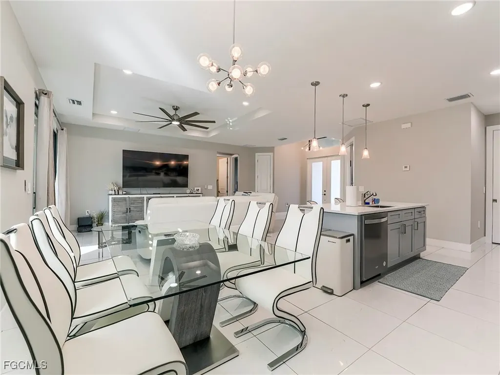 4238 NW 25th Terrace Cape Coral FL 33993