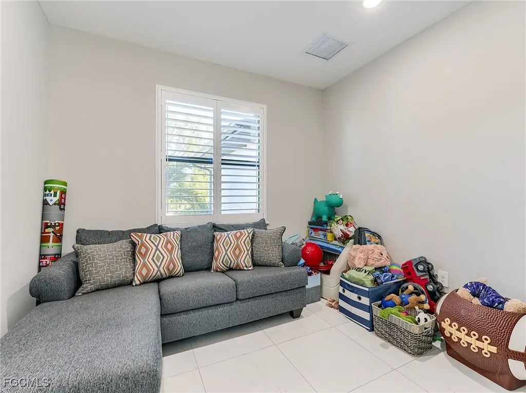 4238 NW 25th Terrace Cape Coral FL 33993