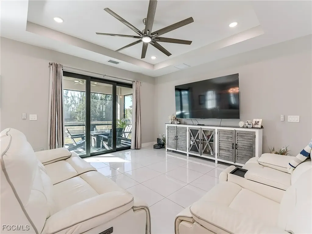 4238 NW 25th Terrace Cape Coral FL 33993