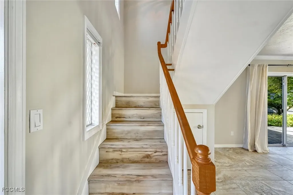 4265 Island Circle Fort Myers FL 33919