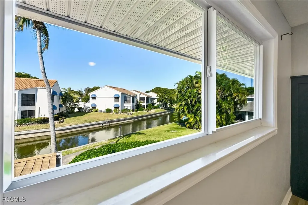 4265 Island Circle Fort Myers FL 33919