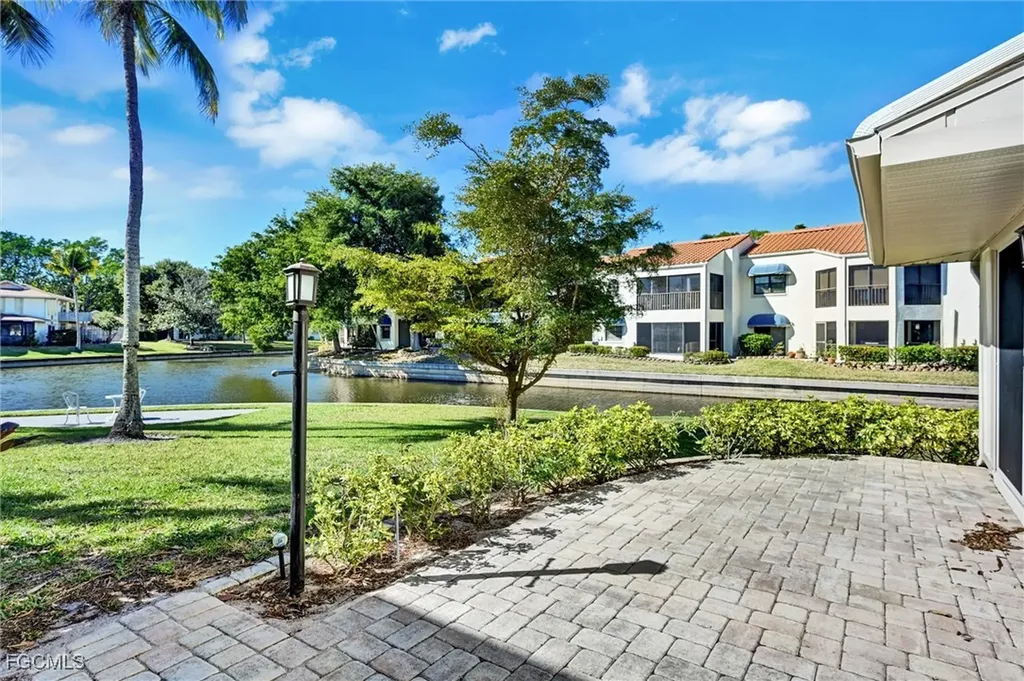 4265 Island Circle Fort Myers FL 33919
