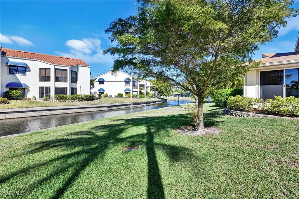 4265 Island Circle Fort Myers FL 33919