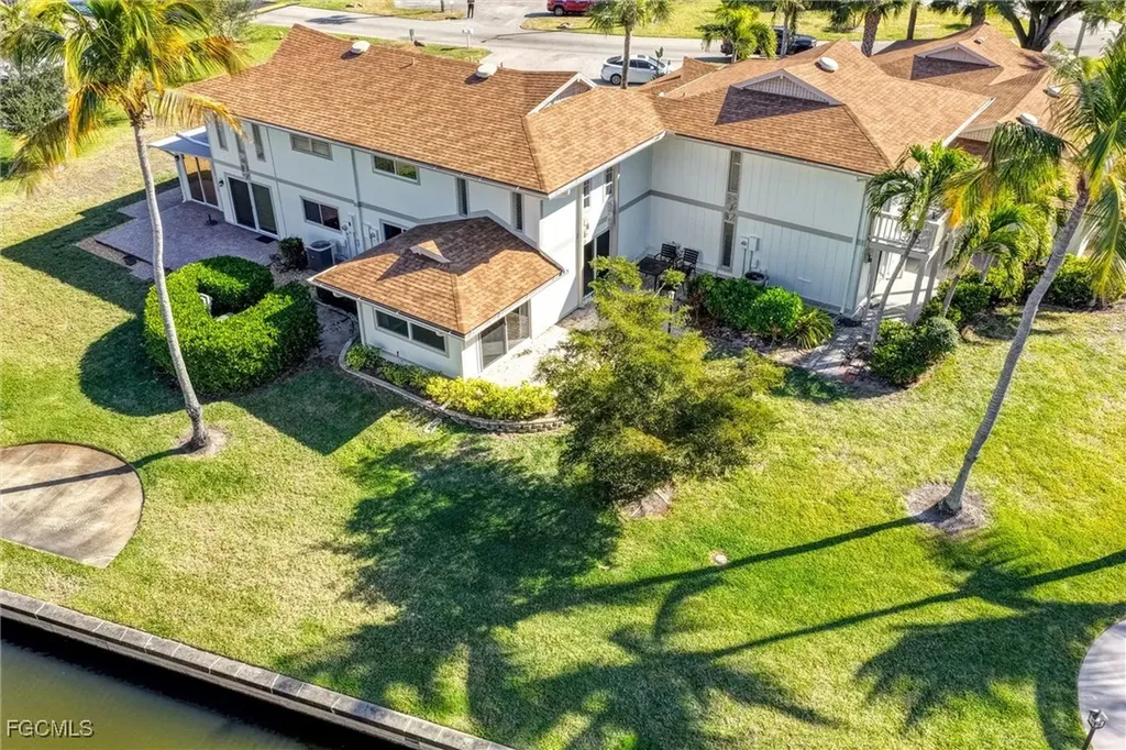 4265 Island Circle Fort Myers FL 33919
