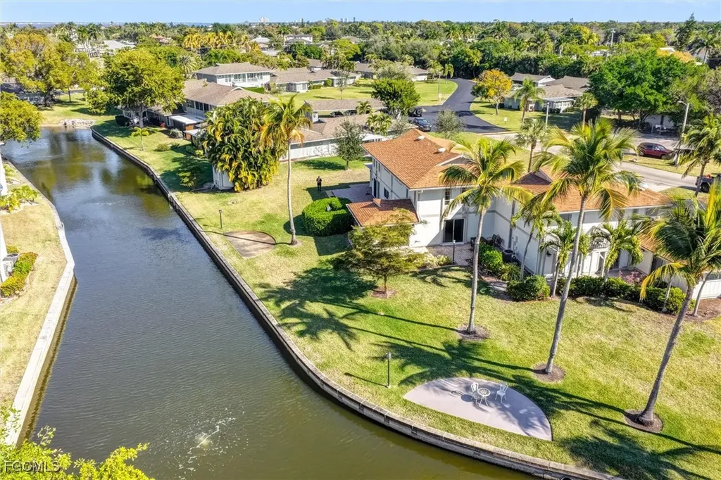 4265 Island Circle Fort Myers FL 33919